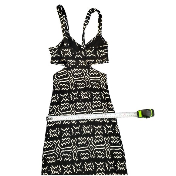 Tribal print summer dress with cut outs - Picture 8 of 11